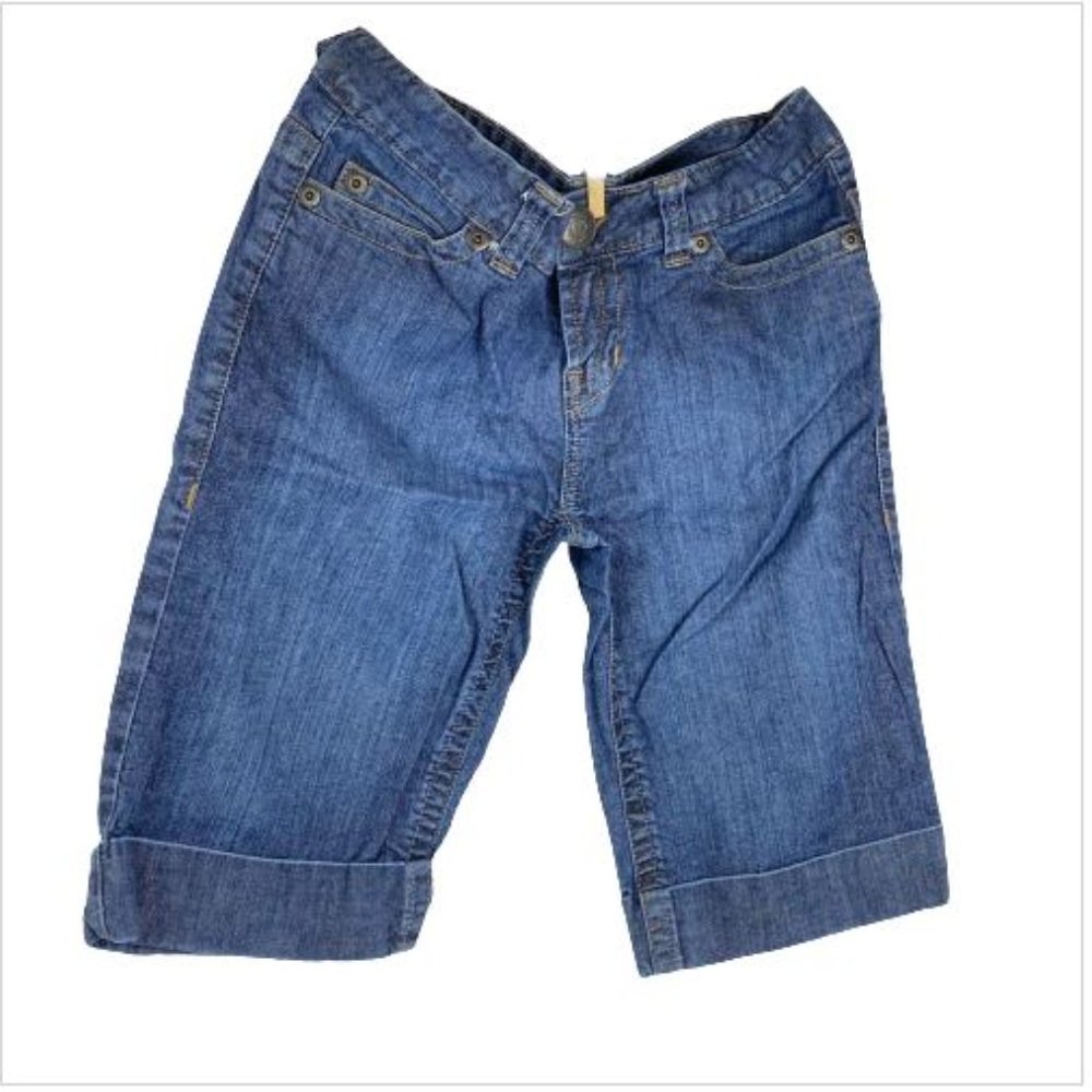 Calvin Klein Women's  Size 4 Dark Wash Cuffed Bermuda Cotton Shorts  4 p…